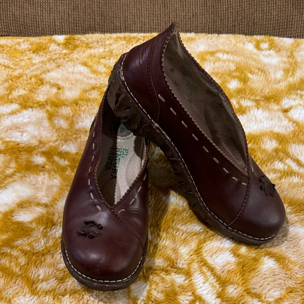 El Naturalista Dark Brown Leather Mules